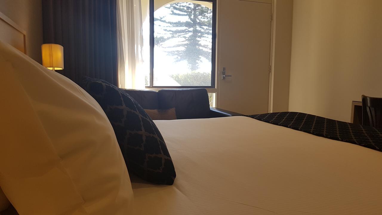 Largs Pier Hotel Аделаида Экстерьер фото