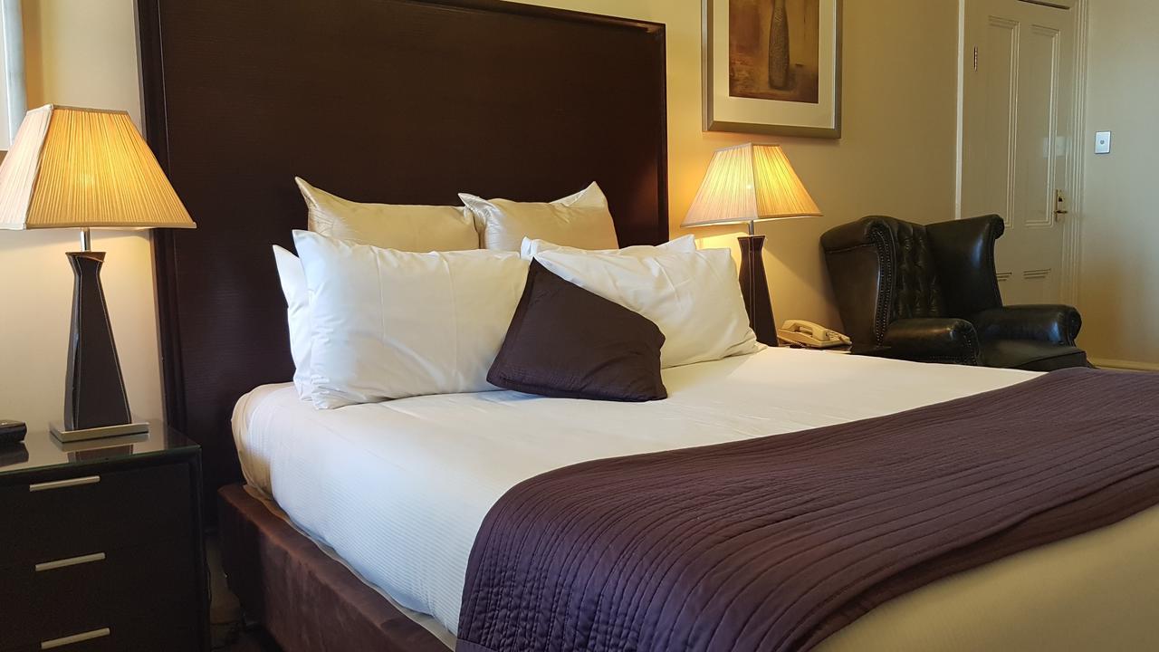 Largs Pier Hotel Аделаида Экстерьер фото