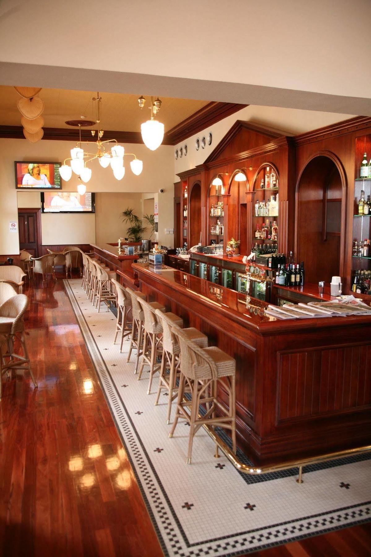 Largs Pier Hotel Аделаида Экстерьер фото